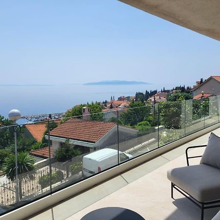 Premium Apartment With Beautiful Sea View, Short Walk To The Sea Опатия Екстериор снимка