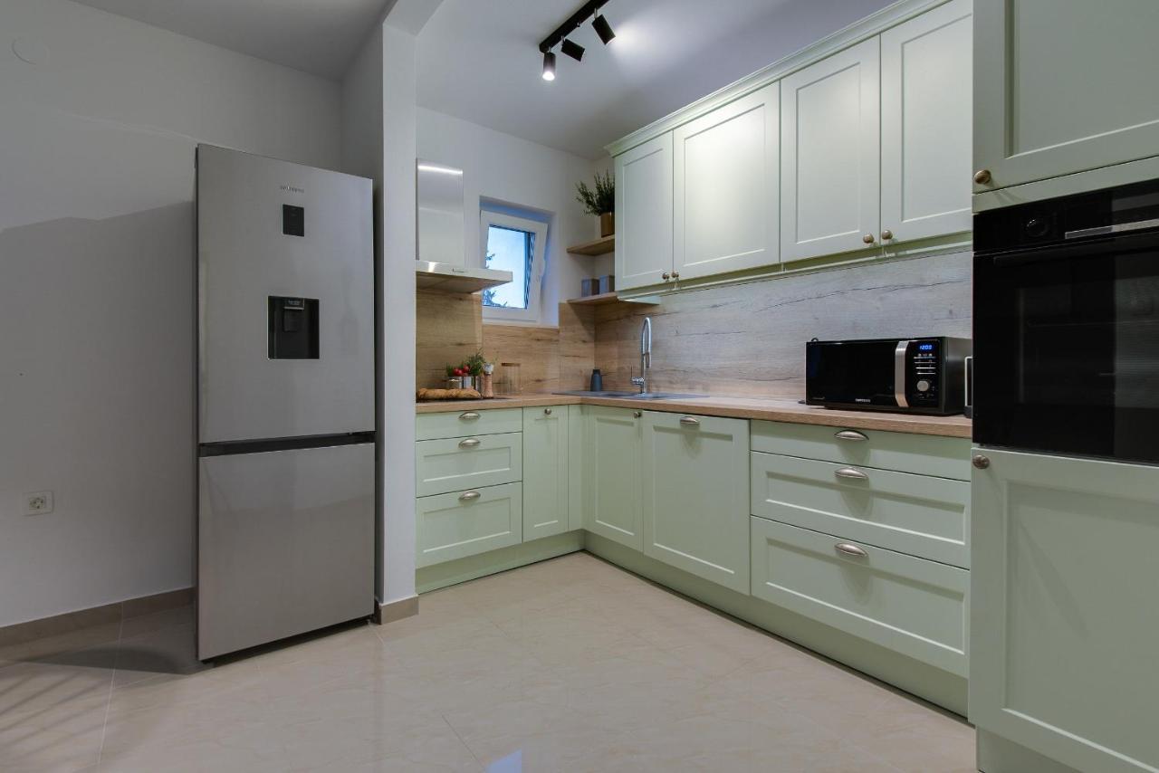 Premium Apartment With Beautiful Sea View, Short Walk To The Sea Опатия Екстериор снимка